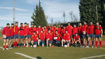 España: una 'familia' con 9 españoles y 14 'extranjeros'