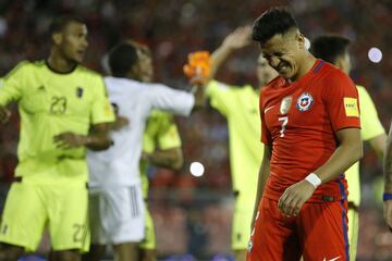 Chile ganaba por 3-1 en el Monumental y Sánchez perdió el penal que pudo darle un gol más a la Roja en las Eliminatorias para pelearle el paso al repechaje a Perú.  