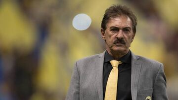 El técnico argentino expresó a través de su cuenta oficial de twitter que la estrategia táctica en el balompié es una herramienta que no se explota como sí se hace en los emparrillados.