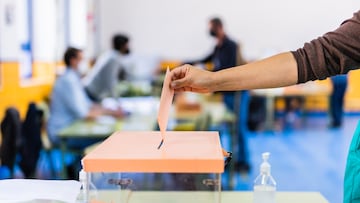 Madrid voting for elections of the community for government. hand voting in a poll