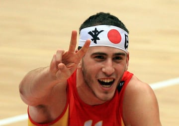 El ‘Chacho’ tenía 20 añitos cuando se conquistó el oro en Saitama. Su carrera no ha hecho más que crecer entre sus aventuras en la NBA, su presencia en una de las mejores épocas del Madrid de Pablo Laso y el CSKA Moscú, con quien ganó la última Euroliga. La próxima temporada cambiará el frío de Rusia por la más acogedora ciudad de Milán: con el Armani disputará la máxima competición continental.