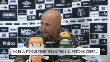Así explicó Sampaoli por qué devolvió su sueldo a Santos