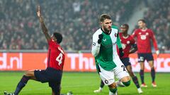 ¿Cómo le fue a Santiago Giménez en la Champions League contra Lille?