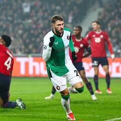 ¿Cómo le fue a Santiago Giménez en la Champions League contra Lille?