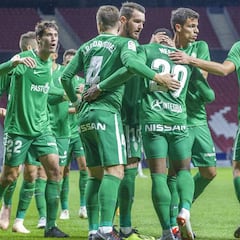 El Sporting sufre y se lleva el pase en los penaltis