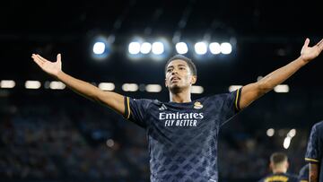 Jude Bellingham festeja con su icónica celebración el gol que le dio la victoria al Real Madrid contra el Celta.