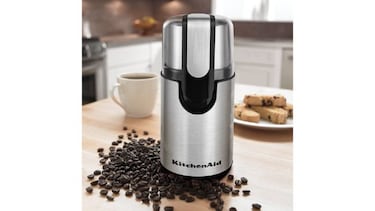 Así es el molinillo de café eléctrico que es superventas en Amazon