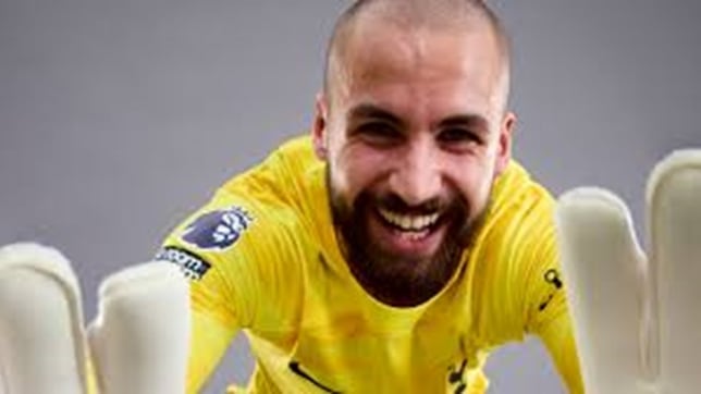 El portero Alfie Whiteman cuelga los guantes para dedicarse a la fotografía y el cine