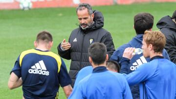 Alvaro Cervera, entrenador del Cádiz.