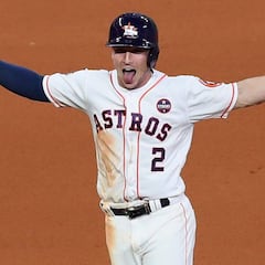 Astros ganan un increíble partido y están a una victoria del título