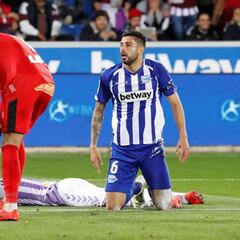 Maripán alegra a Rueda: volvió a jugar con el Alavés en España