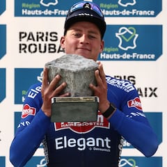 Van der Poel: “Vi que Van Aert tenía problemas, pero no sabía que fuera un pinchazo”