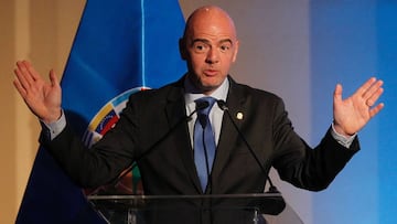 Infantino: "Vamos a utilizar el VAR en el Mundial de 2018"