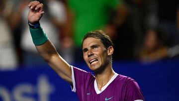 Nadal salva un "partido extra?o" ante el exc¨¦ntrico Kozlov