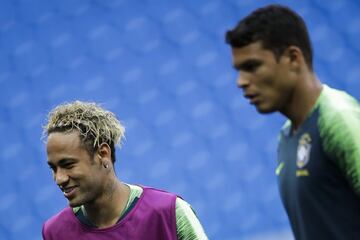 Sonriente, feliz, confiado... Neymar sabe que Brasil llega en un buen momento grupal, pero individualmente hay mucho por aportar también.