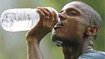 <B>OTRO RESPIRO</B>. Catanha está seguro de que no podrá jugar ante el Atlético y ahora confía en recuperarse para jugar el jueves ante el Viking.