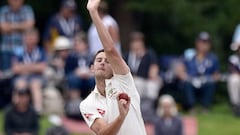 Swearing row as Aussies close on win and top ranking