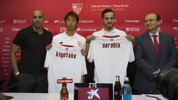 Kiyotake y Sarabia, con Monchi y Castro. 