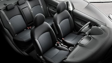 Dodge Attitude 2023, disponible en México: el sedán que registra hasta 1,200 km por tanque
