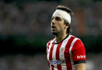 Beñat,con un vendaje tras un encontronazo con el defensa blanco Daniel Carvajal.