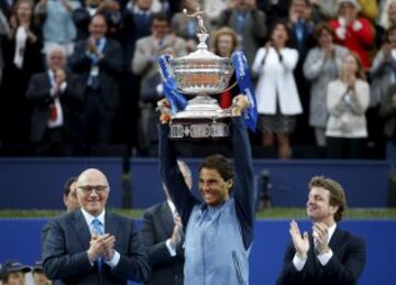 Nadal gana su noveno Godó después de vencer a Kei Nishikori en la final de 2016