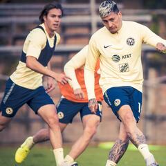 Nicolás Castillo se encuentra recuperado, entrenó al parejo