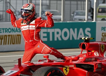 Hamilton pole 70, Vettel saldrá último, Alonso 10º y Sainz 14º