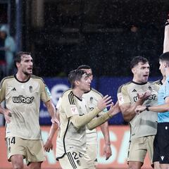 Aprobados y suspensos: naufragio en Pamplona de un Granada muy gris