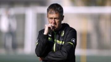 Lucas Alcaraz, entrenador del Granada.