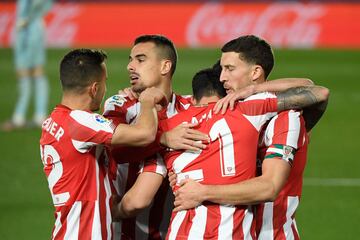 1-1. Ander Capa celebró el primer gol del Athletic.