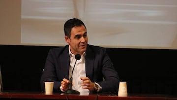 Velasco Carballo: "La gente se enfada, pero el VAR es imperfecto"