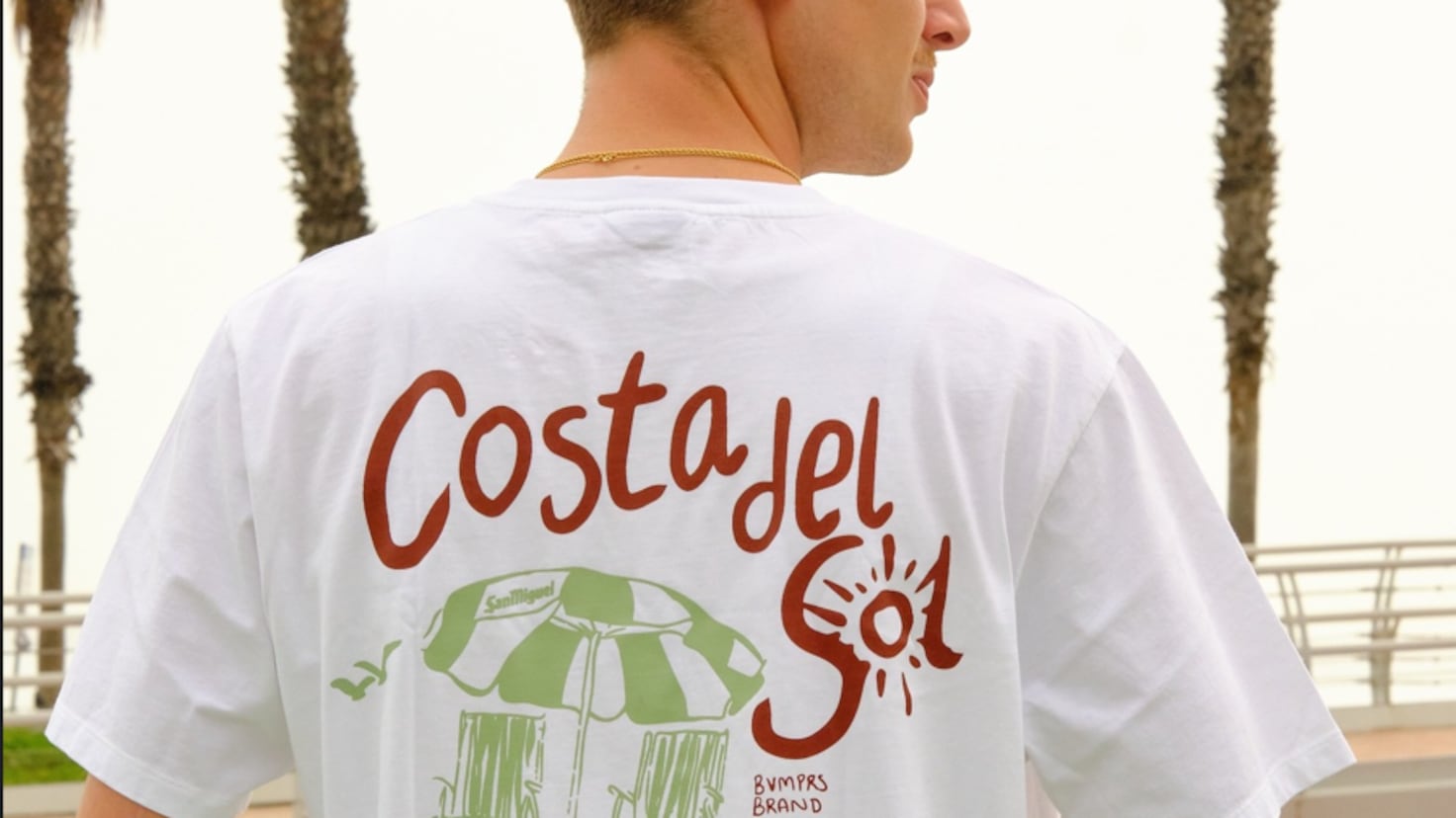 Málaga en tu piel: 'Sentir Málaga', la camiseta que celebra el espíritu costero