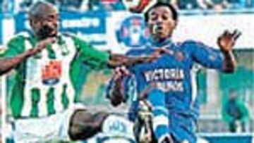 Dady, a la derecha, en acción.