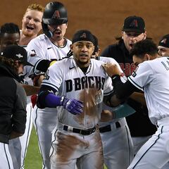 Los D-Backs encienden la serie de campeonato ante Phillies con Ketel Marte como el héroe de la noche