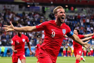 Kane celebrates scoring at World Cup 2018.

