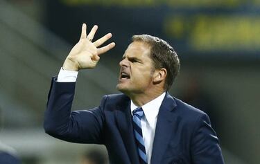 Inter down Southampton to relieve pressure on De Boer