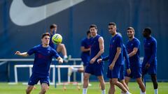 28/04/23 FC BARCELONA ENTRENAMIENTO 
GAVI  GRUPO 
 