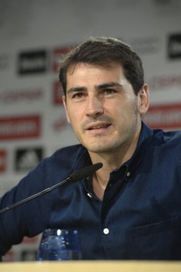 Iker Casillas se emocionó en su despedida