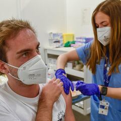 La variante Delta genera pacientes “más jóvenes, más enfermos y mucho más rápido”