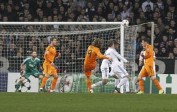 Golazo de Modric. 0-1.