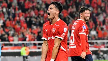 Era criticado y ahora los hinchas quieren que sea titular: un chileno renace en Argentina