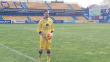 Dani Ben&iacute;tez, durante su presentaci&oacute;n.