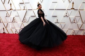 Sofia Carson, de Giambattista Valli.