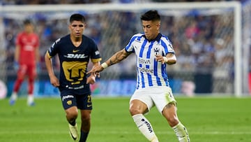 Piero Quispe (L) of Pumas fights for the ball with Maximiliano Meza (R) of Monterrey during the 10th round match between Monterrey and Pumas UNAM as part of the Torneo Clausura 2024 Liga BBVA MX at BBVA Bancomer Stadium on March 03 , 2024 in Monterrey, Nuevo Leon, Mexico.