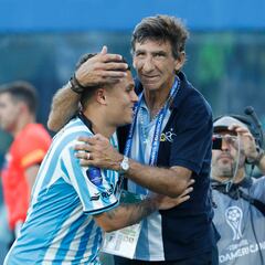 Juanfer a Costas: “Gracias también viejito, hicimos historia”