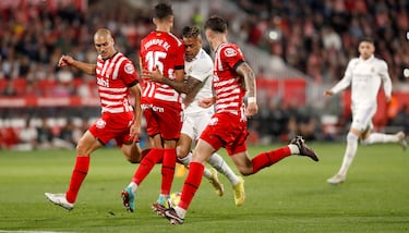 Mariano entre Oriol Romeu, Juanpe y Santi bueno.