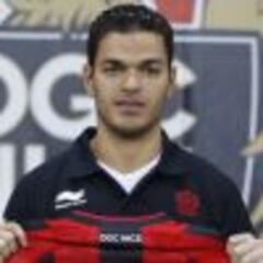 Puel: "No me sorprende que el Real Madrid siga a Ben Arfa"