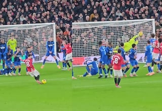 La otra toma del golazo de Bruno Fernades que es una obra de arte