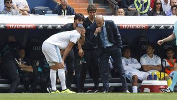 Benzema struggles after hobbling off the pitch against Levante.