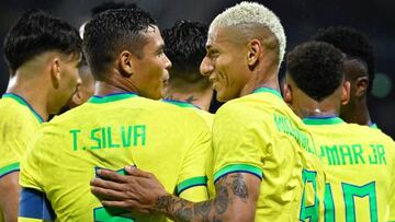 Brazil's forward Richarlison (R) talks with Brazil's defender Thiago Silva (L) during the friendly football match between Brazil and Ghana at the Oceane Stadium in Le Havre, northwestern France on September 23, 2022. (Photo by Damien MEYER / AFP) (Photo by DAMIEN MEYER/AFP via Getty Images)